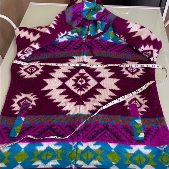 Yari Artesanias beautiful colorful 100 wool zip up hoodie. - Picture 8 of 11